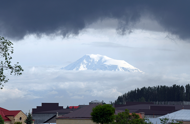 1a Nasz pierwszy widok biblijnej góry Ararat