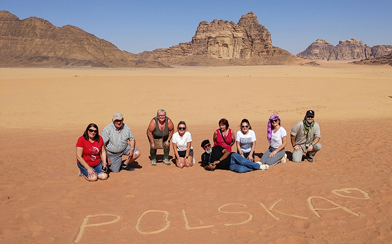 2k Nasi pustynia Wadi Rum Jordania